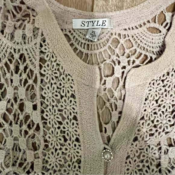 Crocheted top pearl buttons size xl - Picture 3 of 9